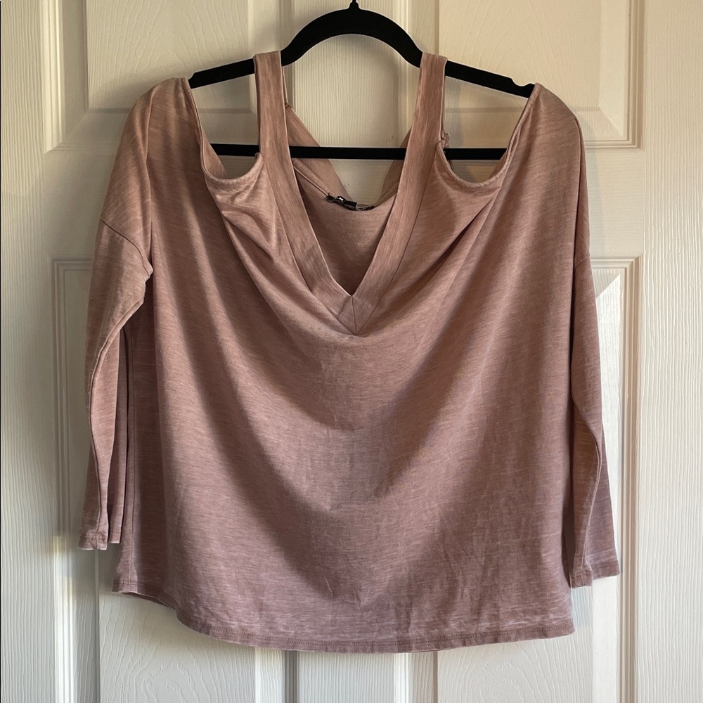 Express Light Pink V-Neck Cold Shoulder Top